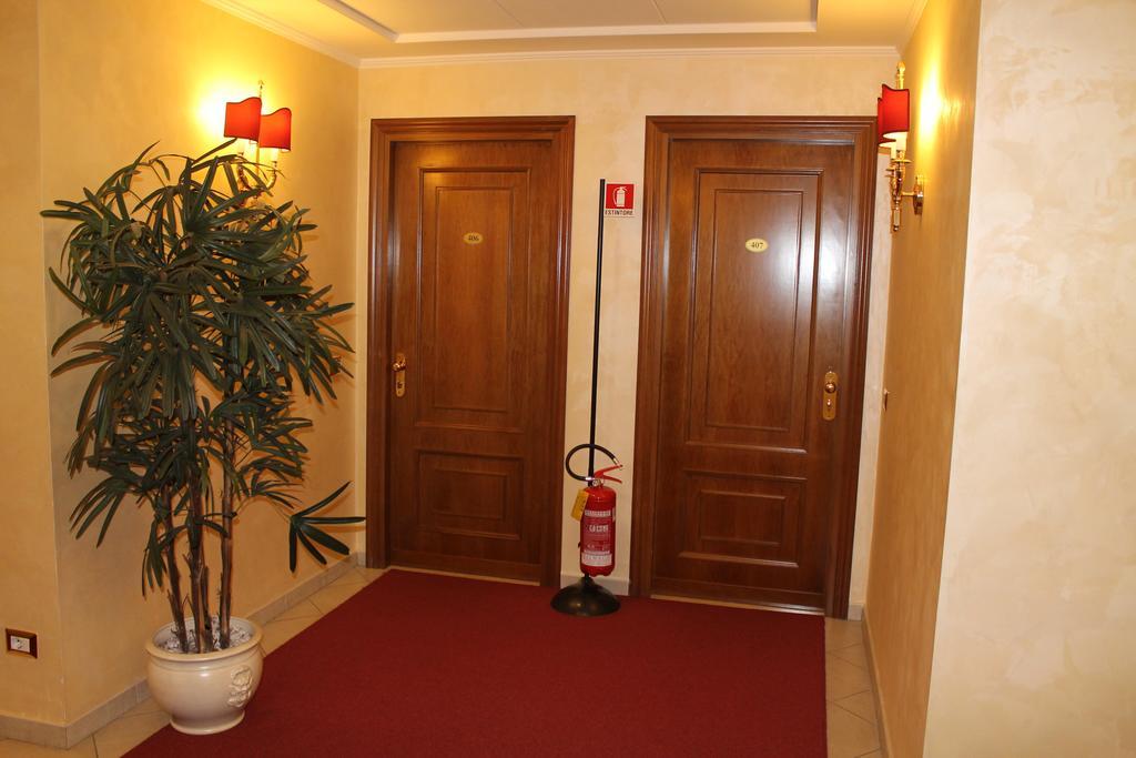 Hotel Vitti Roma Rom bilde